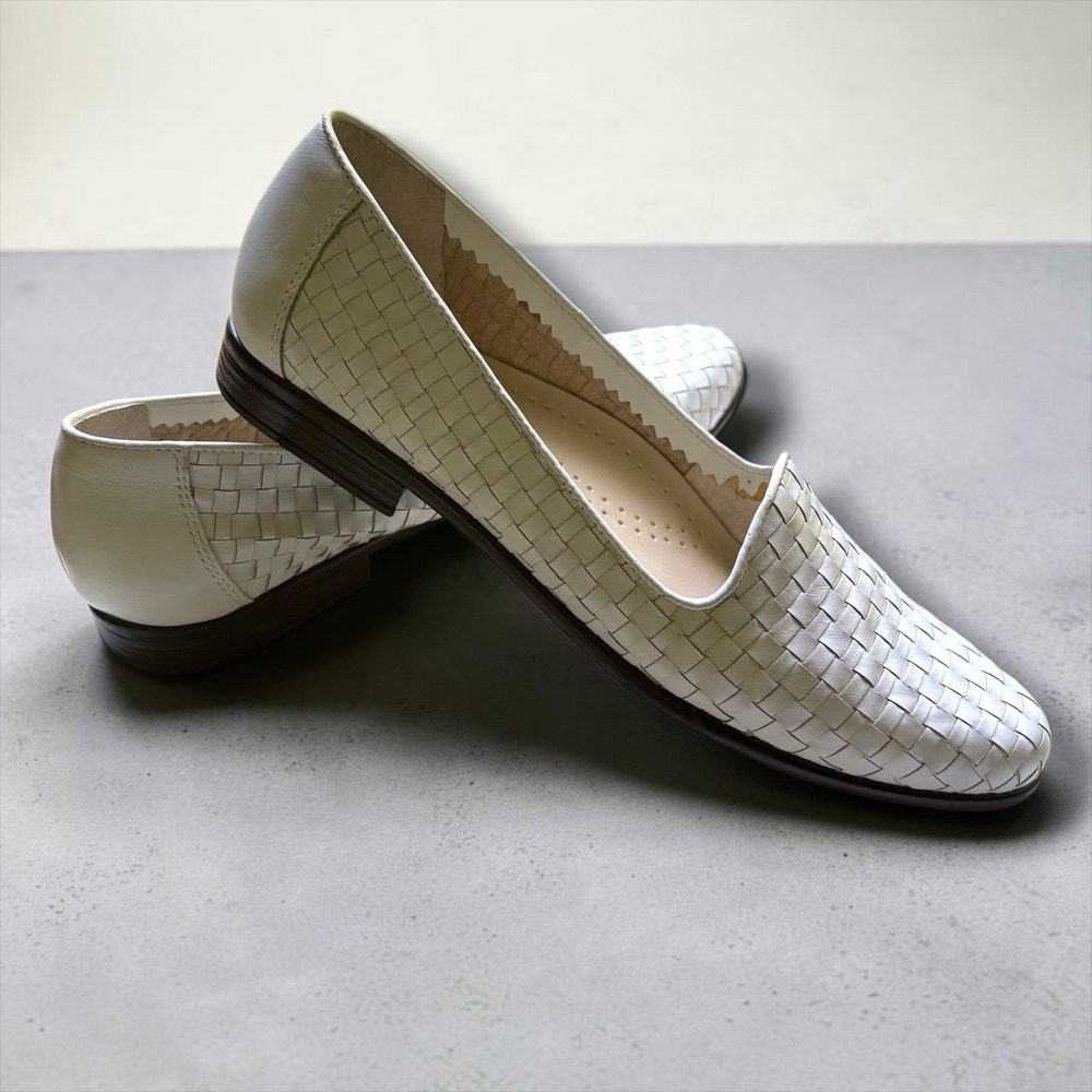 Trotters White Woven Leather Loafers Almond Toe Slip On Flats T5158-582